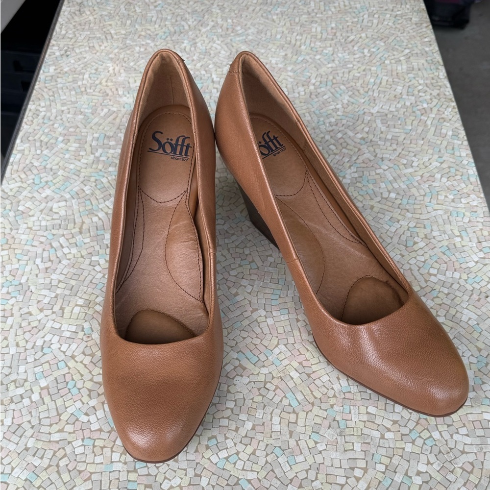 Sofft | Women’s Classic Light Brown Dress Pumps – Timeless & Versatile - Size 10